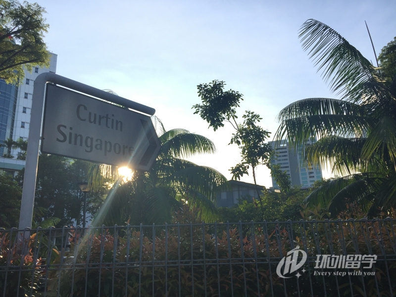 新加坡上高中费用