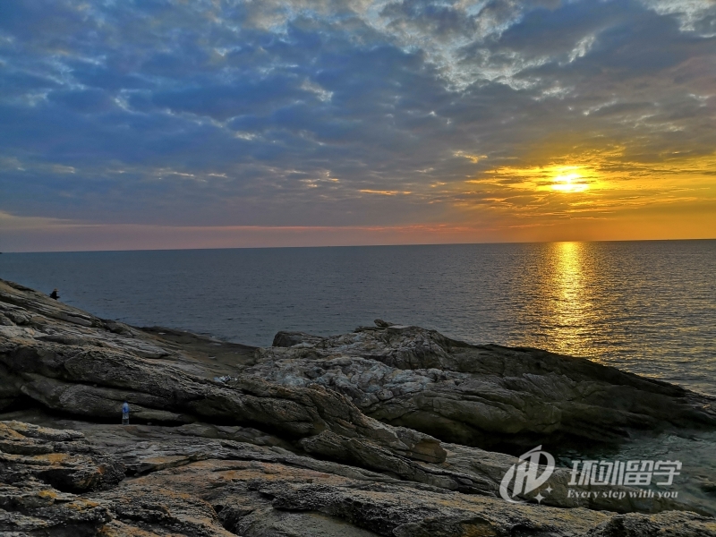 �¼�����ѧ�о���һ��ѧ��