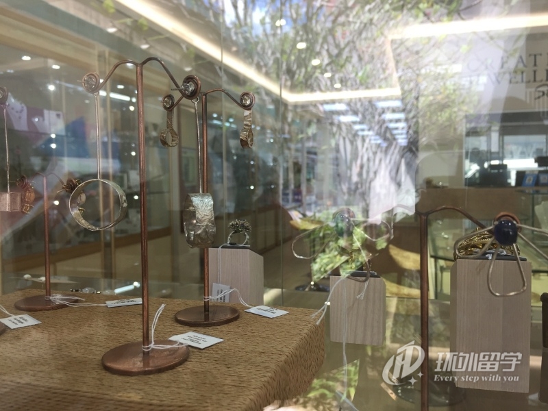 �¼���ר������ѧ����