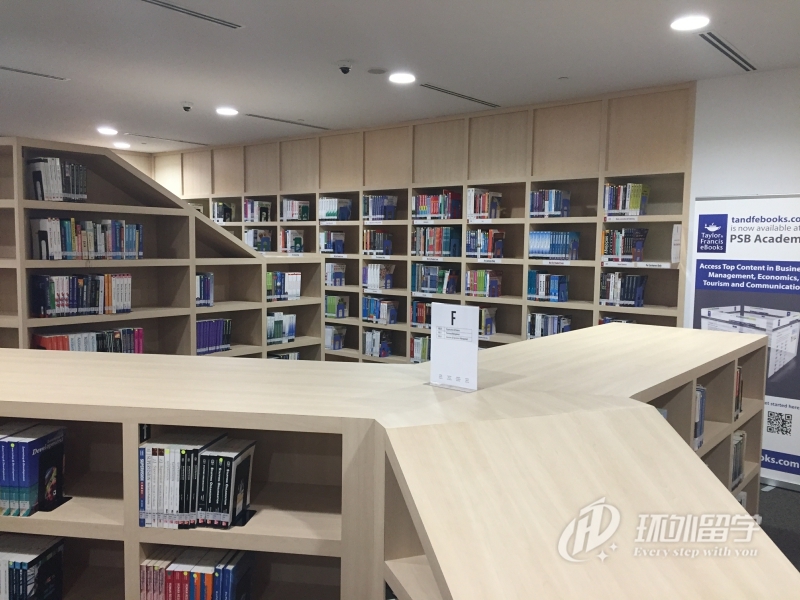 新加坡留学读本科学费