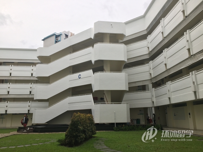 �¼��¶��ǹ���ѧԺ����