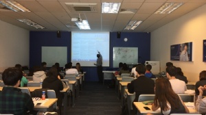 新加坡研究生有语言班吗