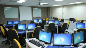 新加坡读本科学费多少钱