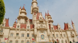 ȥ�¼�����ѧҪ׼������Ǯ