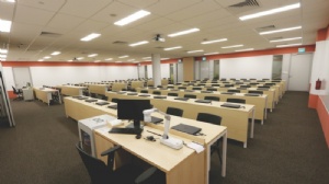 新加坡留学读本科多少钱