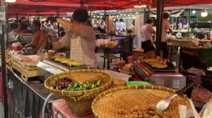 ̩��ʫ����ѧ������