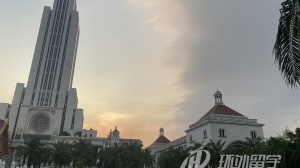 ̩��˽����ѧ����